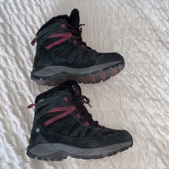 Merrell waterproof woman’s boots size 9 - Picture 2 of 13